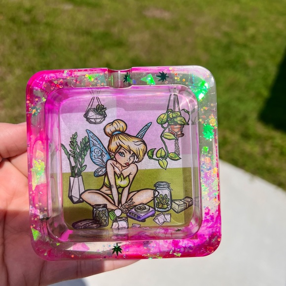 Tinkerbell Ashtray - Picture 2 of 3
